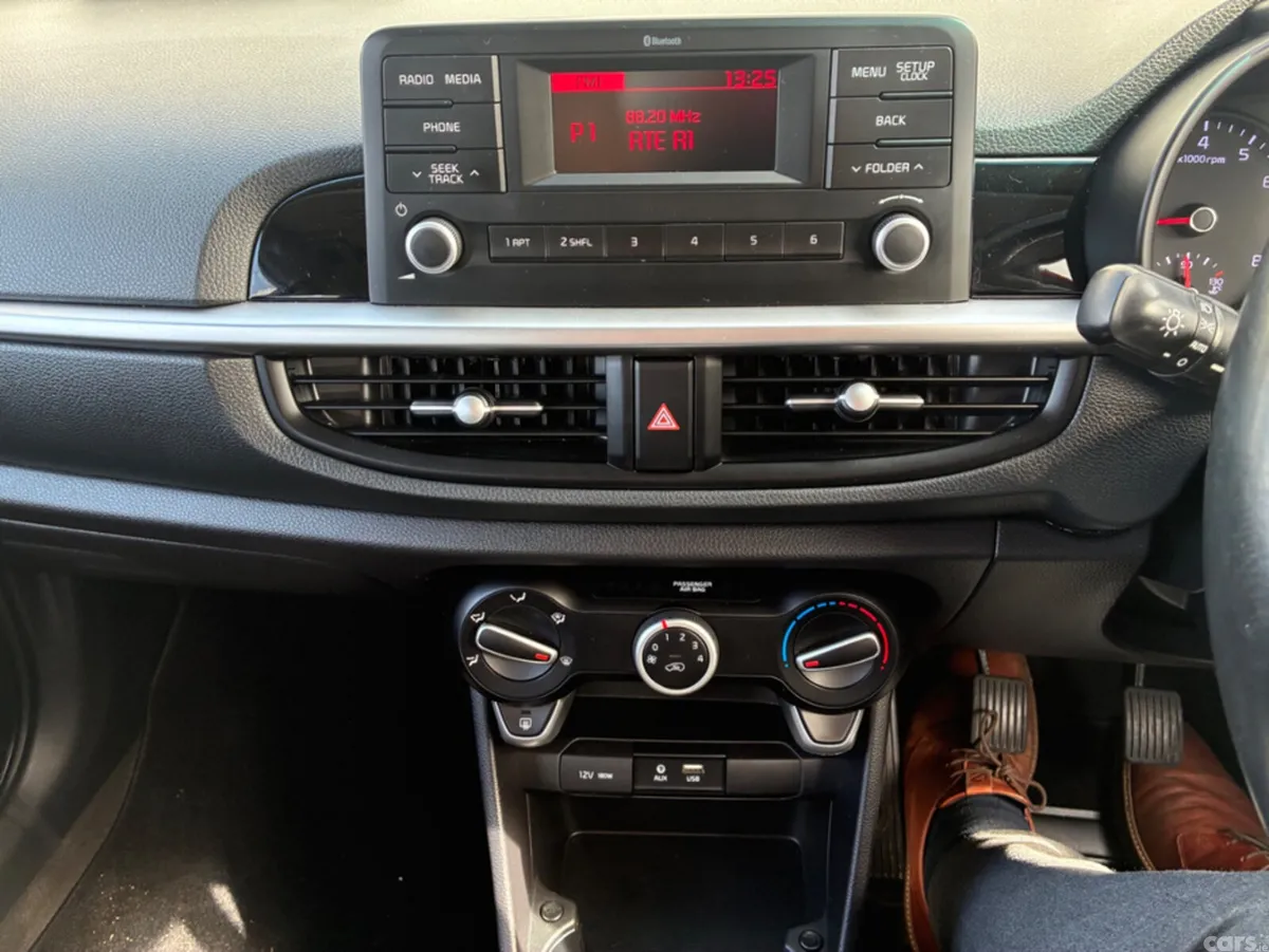 Kia Picanto Hatchback, Petrol, 2019, Red
