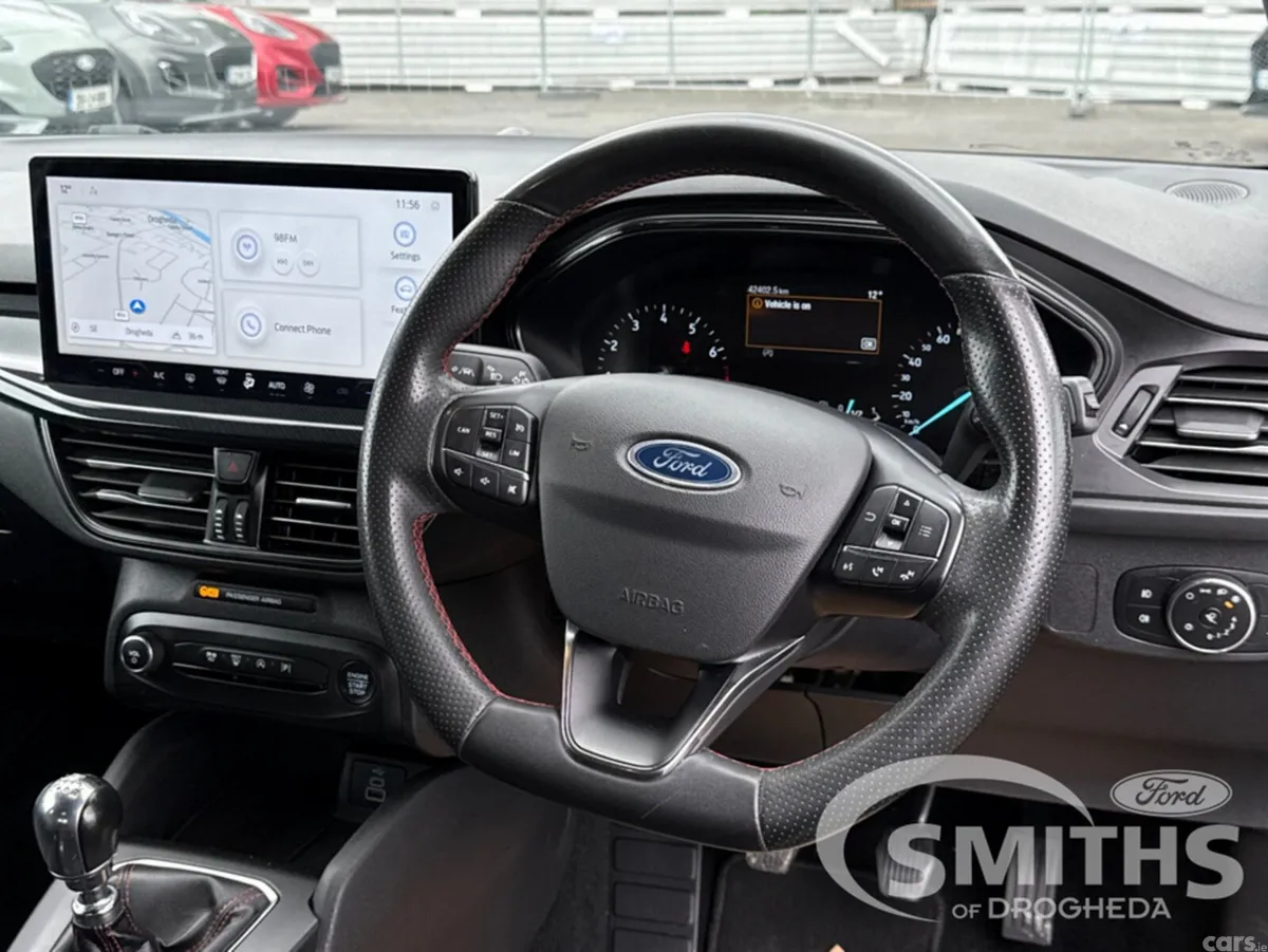 Ford Focus Hatchback, Petrol, 2024, Grey