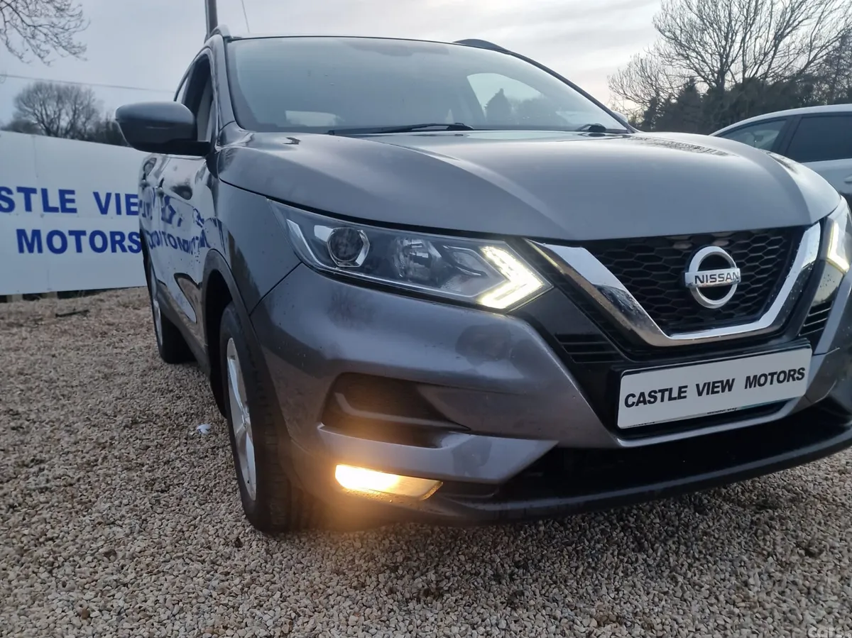 Nissan Qashqai MPV, Diesel, 2019, Grey