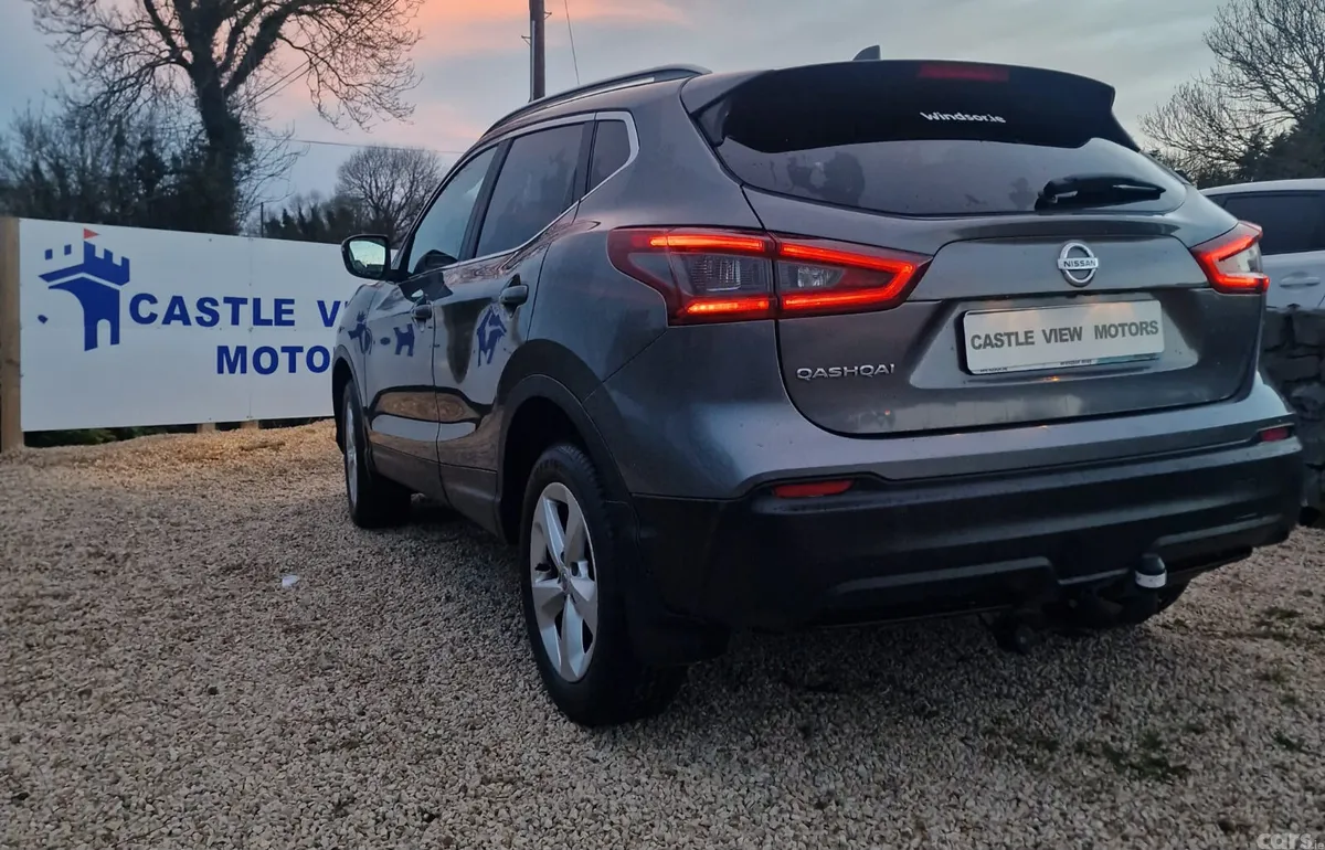 Nissan Qashqai MPV, Diesel, 2019, Grey