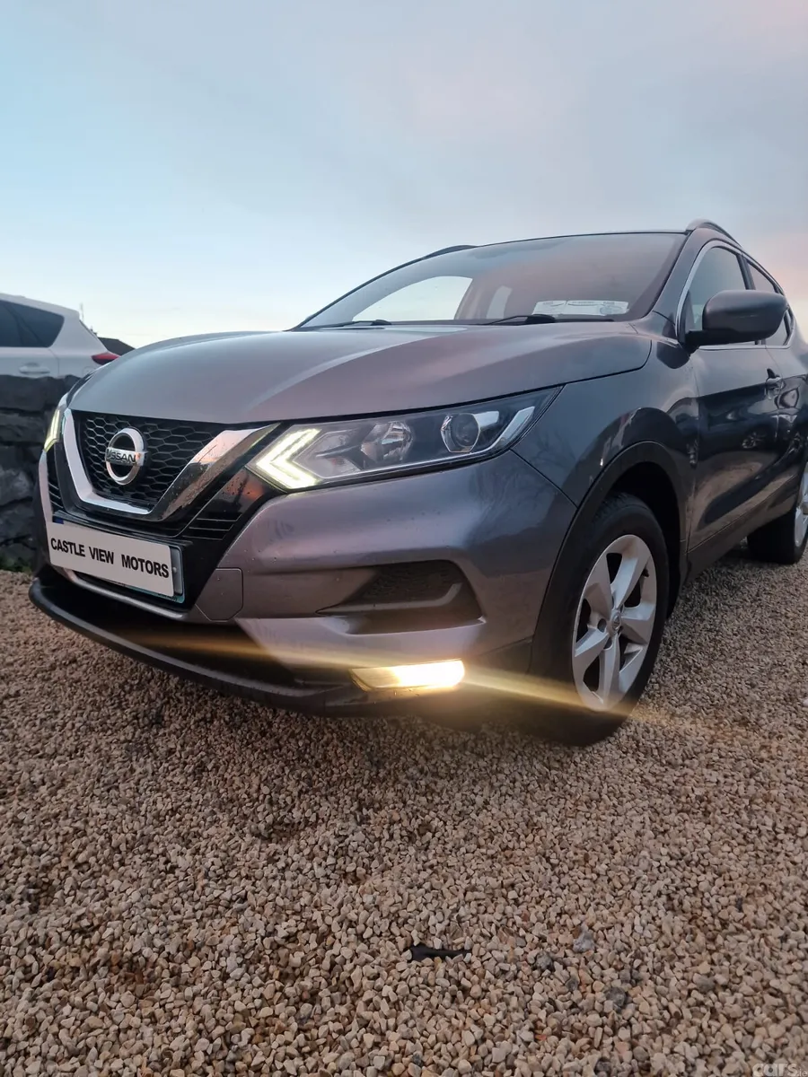 Nissan Qashqai MPV, Diesel, 2019, Grey