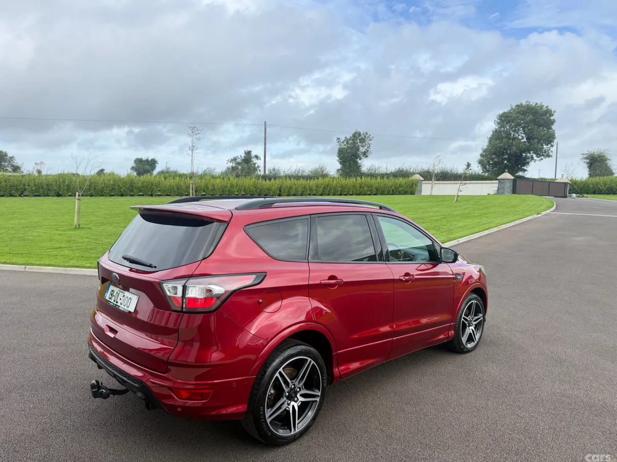 Ford Kuga SUV, Diesel, 2019, Red