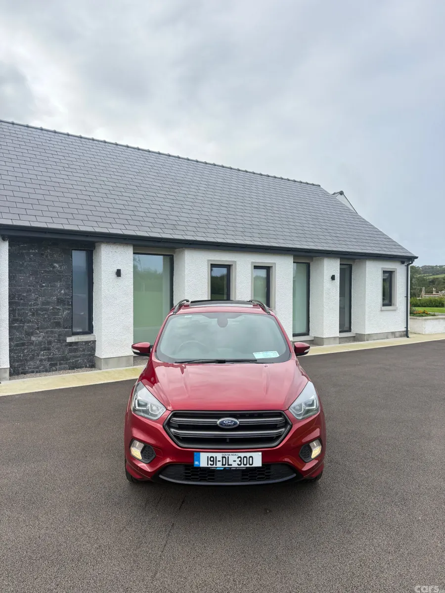 Ford Kuga SUV, Diesel, 2019, Red