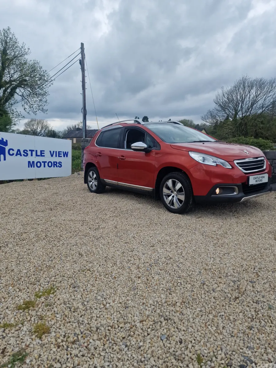 Peugeot 2008 SUV, Petrol, 2016, Red