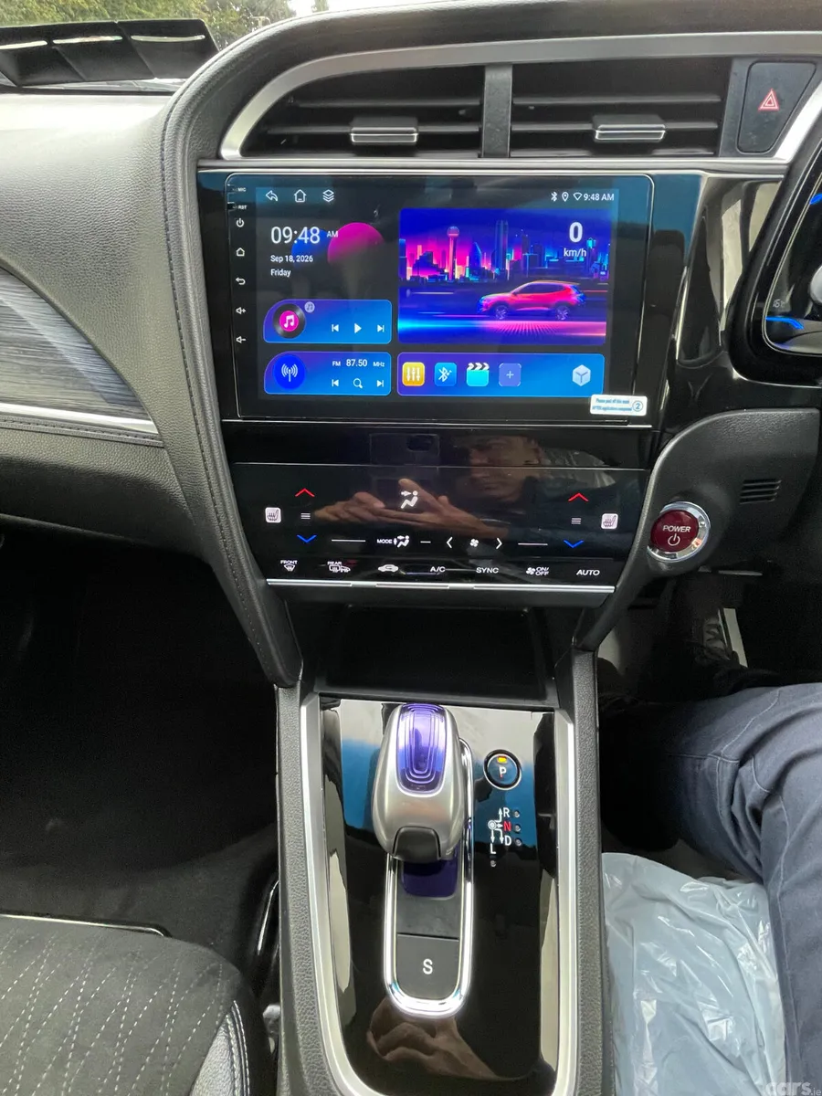 Honda Shuttle MPV, Petrol Hybrid, 2015, Blue
