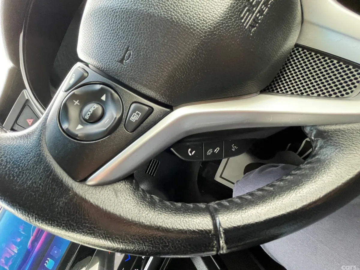 Honda Shuttle MPV, Petrol Hybrid, 2015, Blue