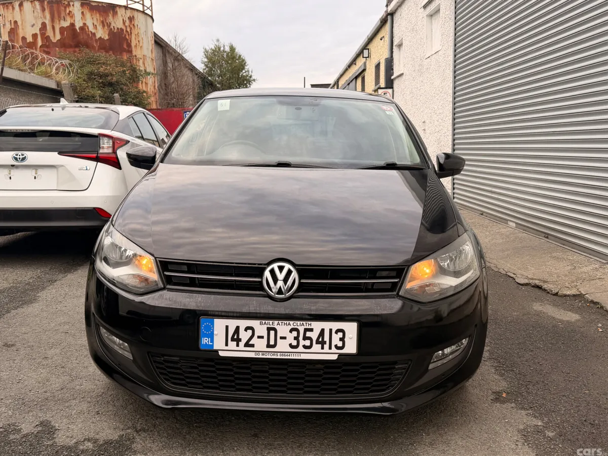 Volkswagen Polo Hatchback, Petrol, 2014, Black