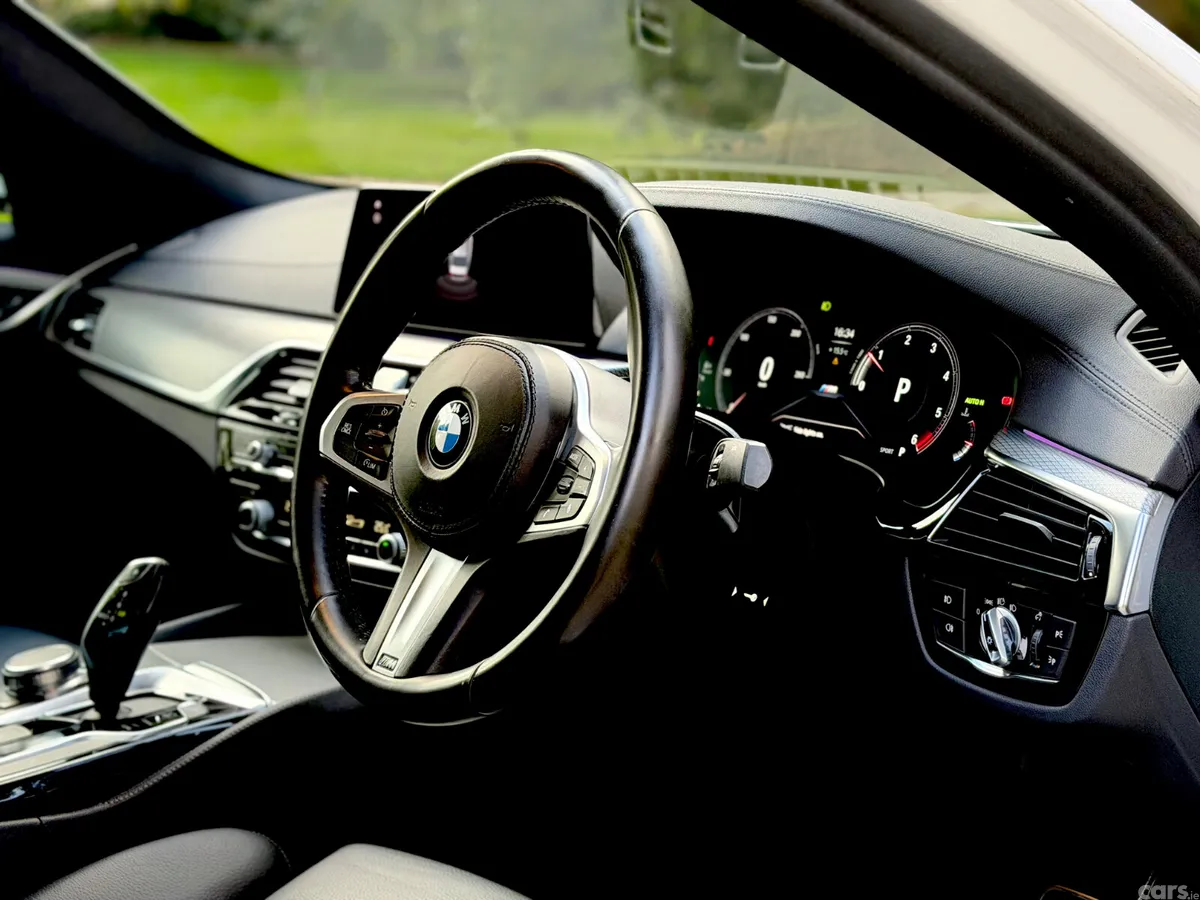 BMW 5-Series Saloon, Diesel, 2019, White