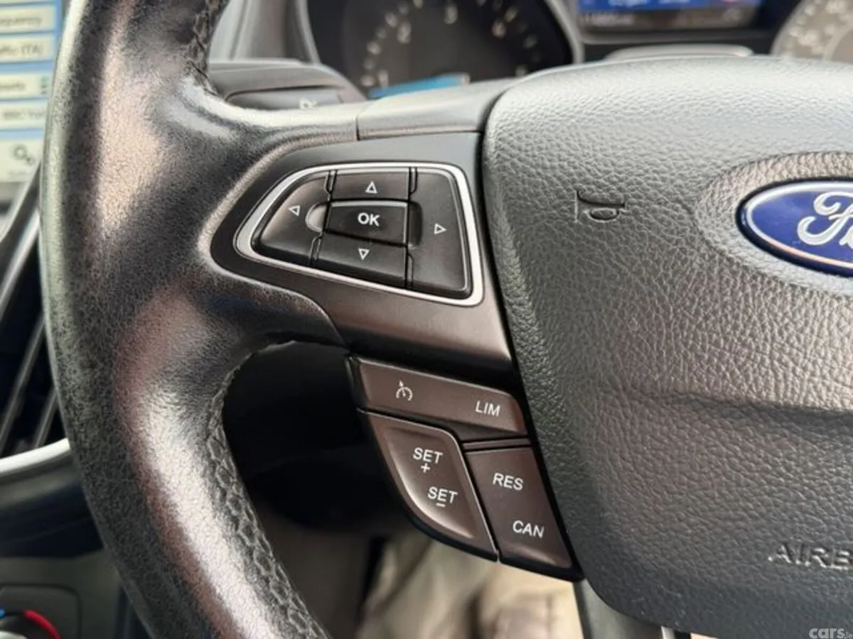 Ford Focus Hatchback, Diesel, 2017, Silver