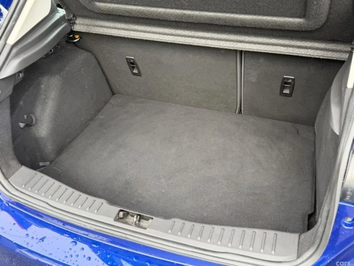 Ford Focus Hatchback, Diesel, 2017, Blue