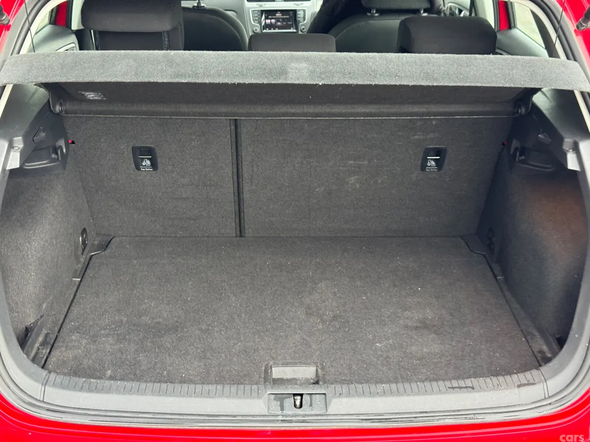 Volkswagen Golf Hatchback, Diesel, 2015, Red