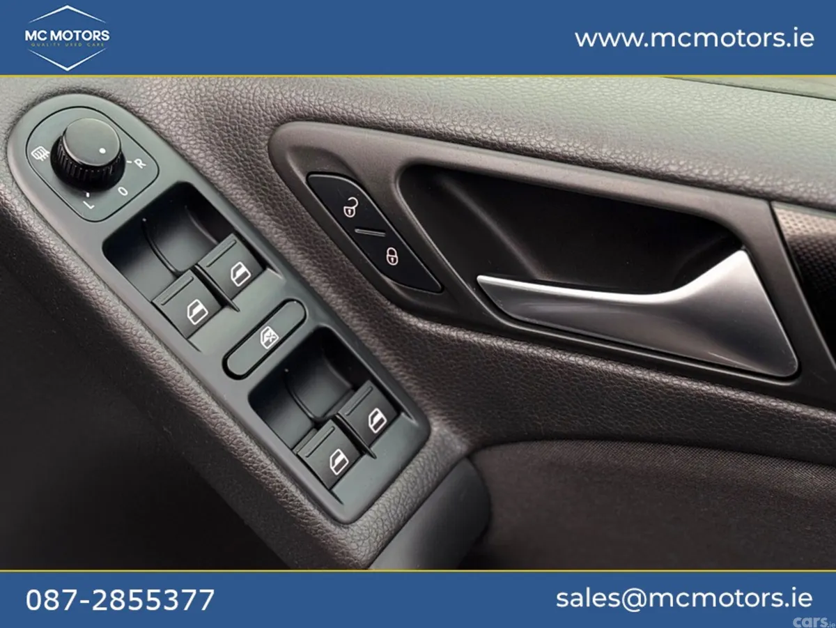 Volkswagen Golf Hatchback, Petrol, 2010, Grey