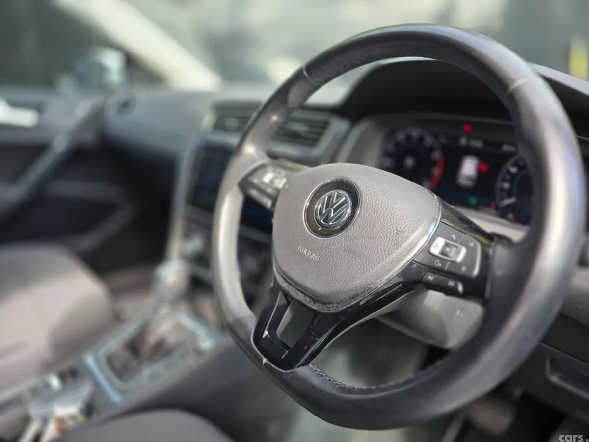 Volkswagen Golf Hatchback, Petrol, 2018, White