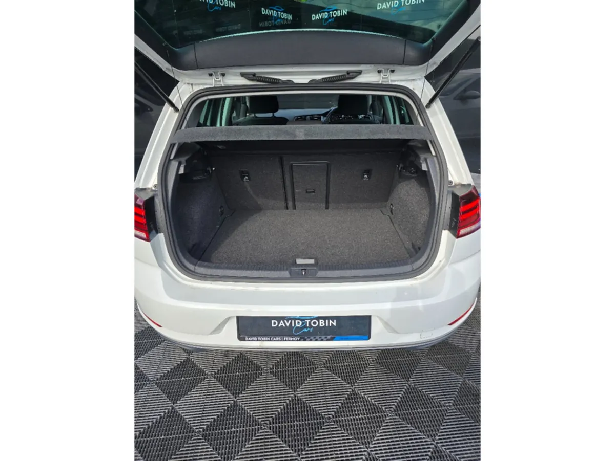 Volkswagen Golf Hatchback, Petrol, 2018, White