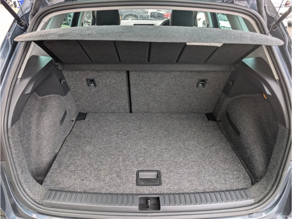 SEAT Arona Hatchback, Petrol, 2024, Grey