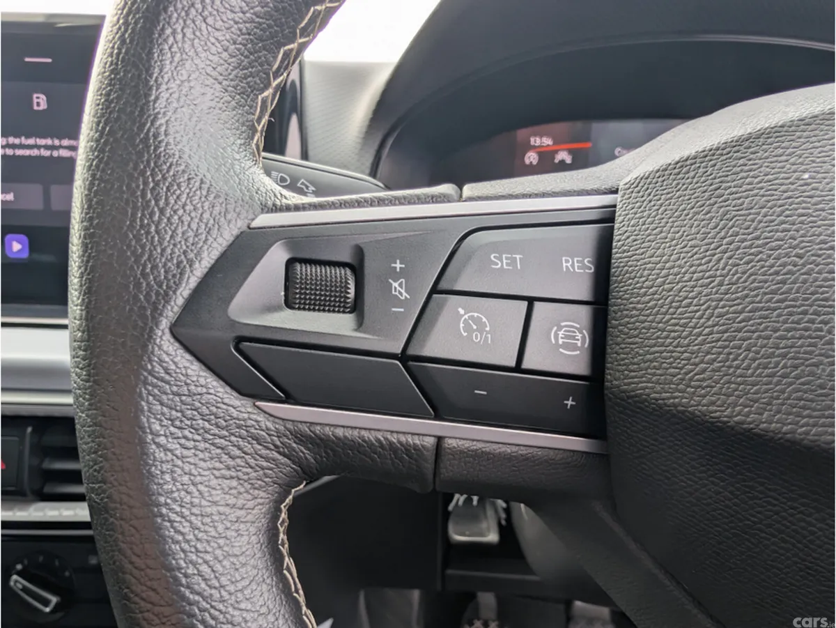 SEAT Arona Hatchback, Petrol, 2024, Grey