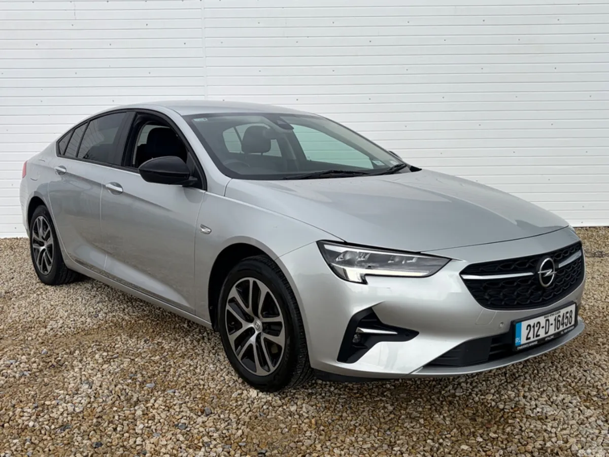 Opel Insignia Hatchback, Diesel, 2021, Grey