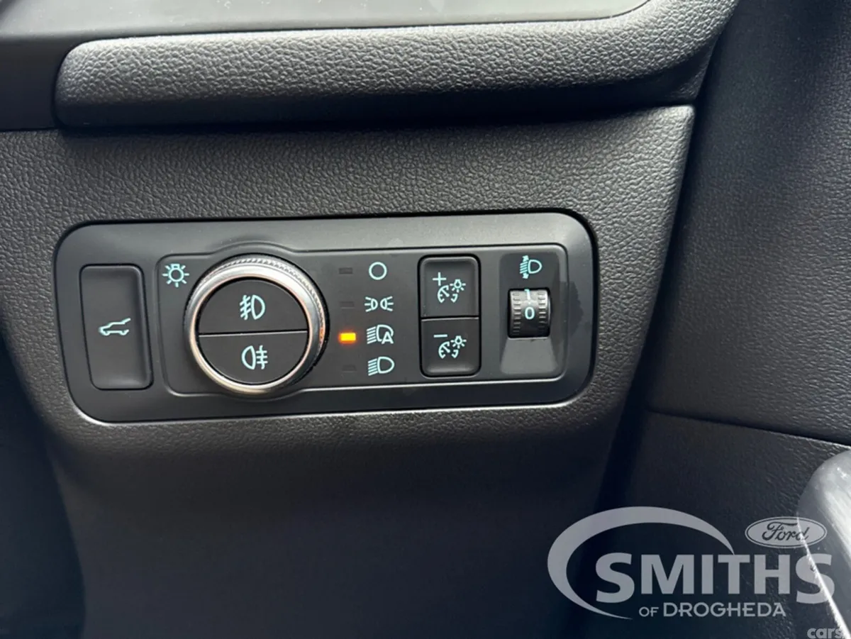 Ford Kuga MPV, Diesel, 2023, Grey