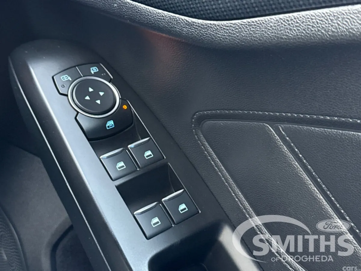 Ford Focus Hatchback, Petrol, 2019, White