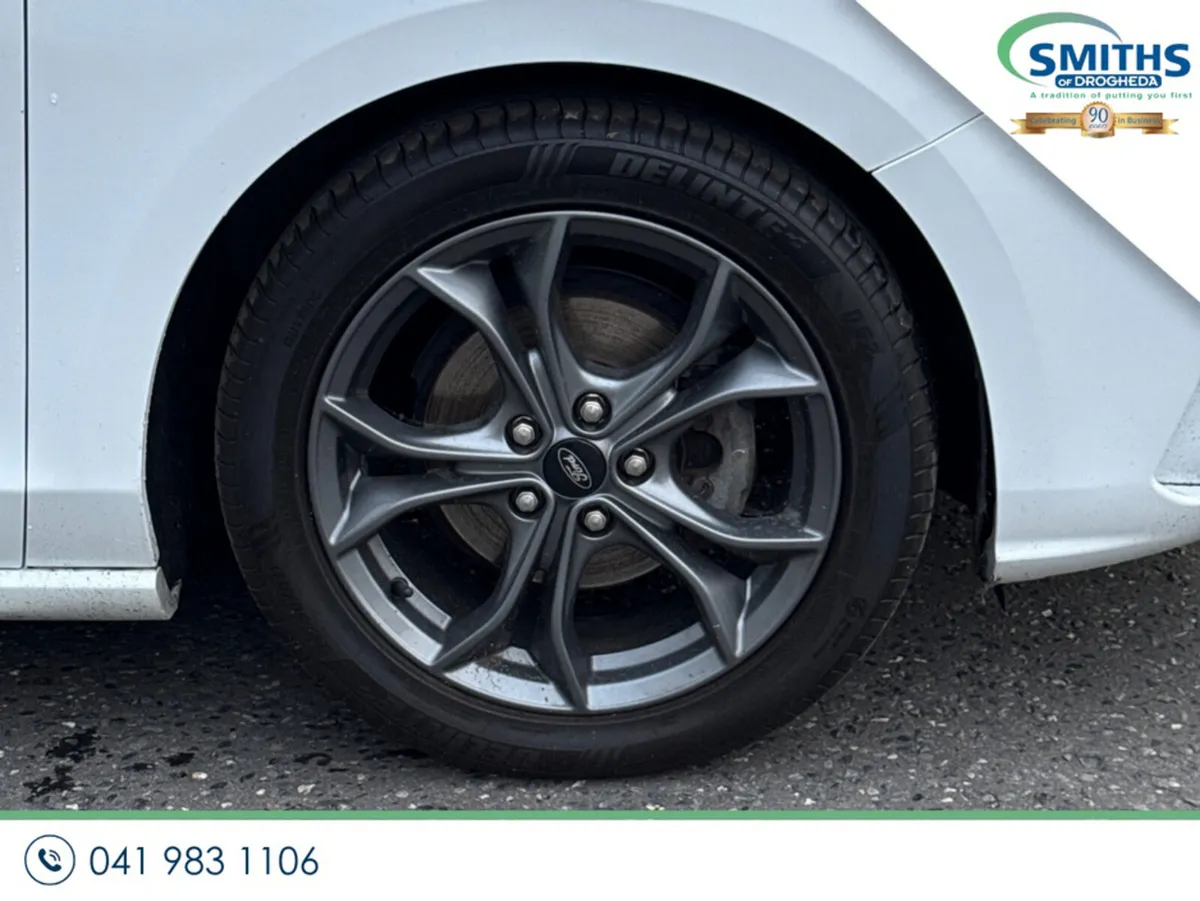 Ford Focus Hatchback, Petrol, 2019, White