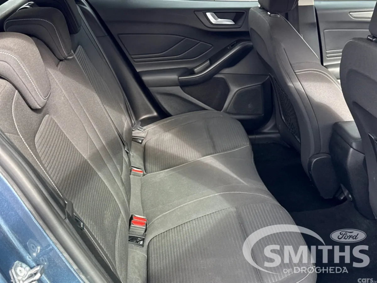 Ford Focus Estate, Petrol Hybrid, 2021, Blue