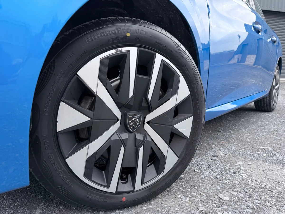 Peugeot 208 Hatchback, Petrol, 2024, Blue