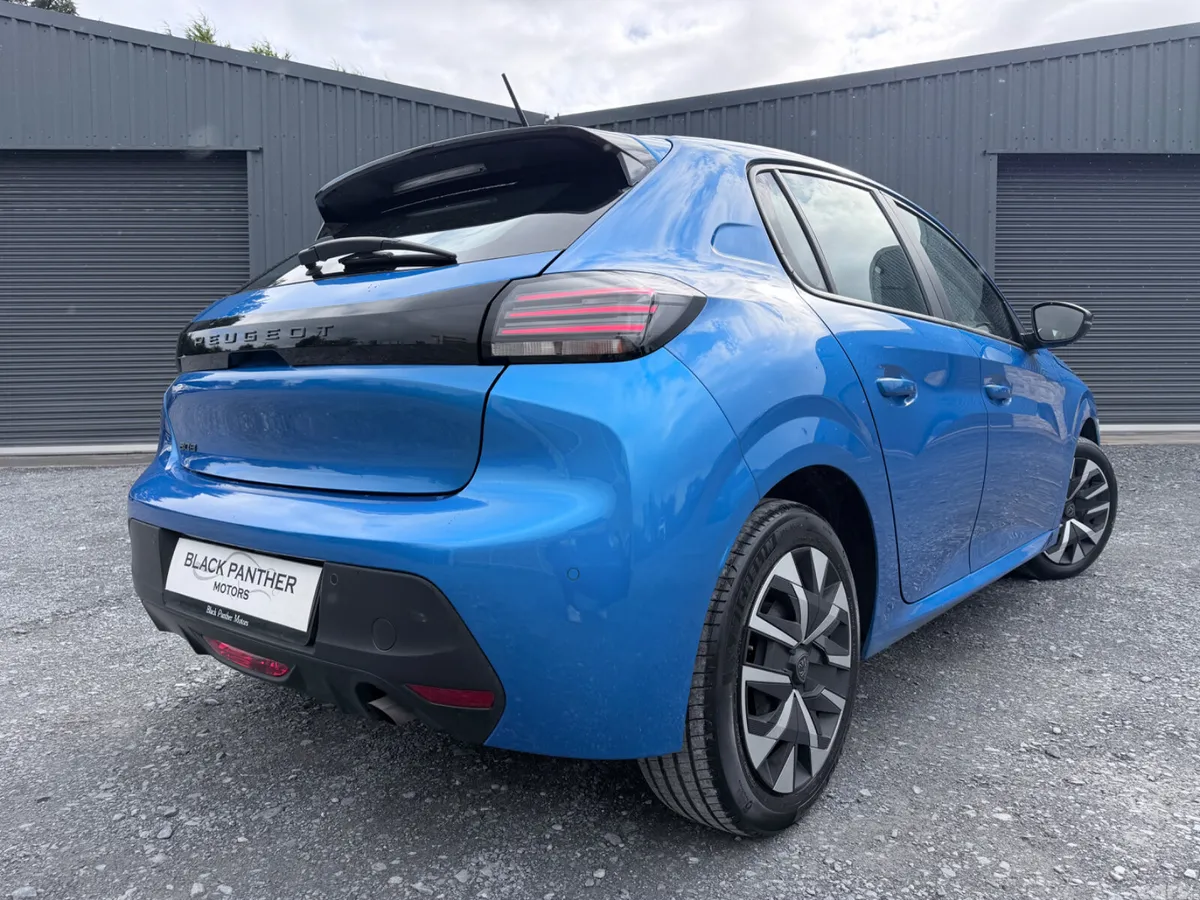 Peugeot 208 Hatchback, Petrol, 2024, Blue