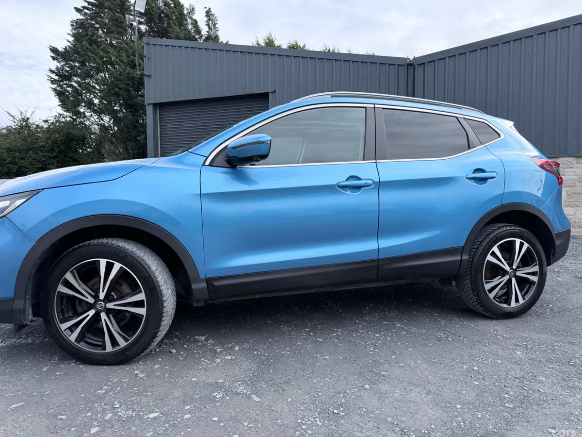 Nissan Qashqai Hatchback, Diesel, 2018, Blue
