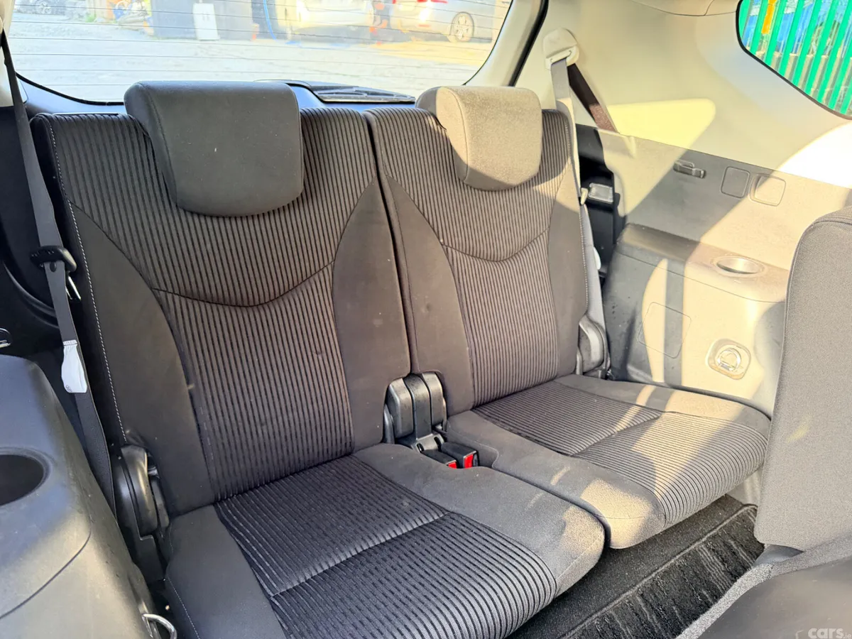 Toyota Prius MPV, Petrol Hybrid, 2017, Silver