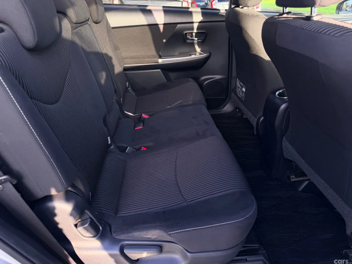 Toyota Prius MPV, Petrol Hybrid, 2017, Silver