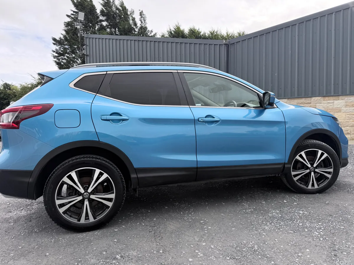 Nissan Qashqai Hatchback, Diesel, 2018, Blue