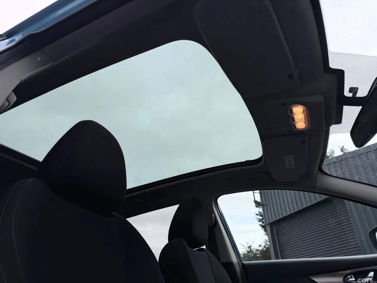 Nissan Qashqai Hatchback, Diesel, 2018, Blue