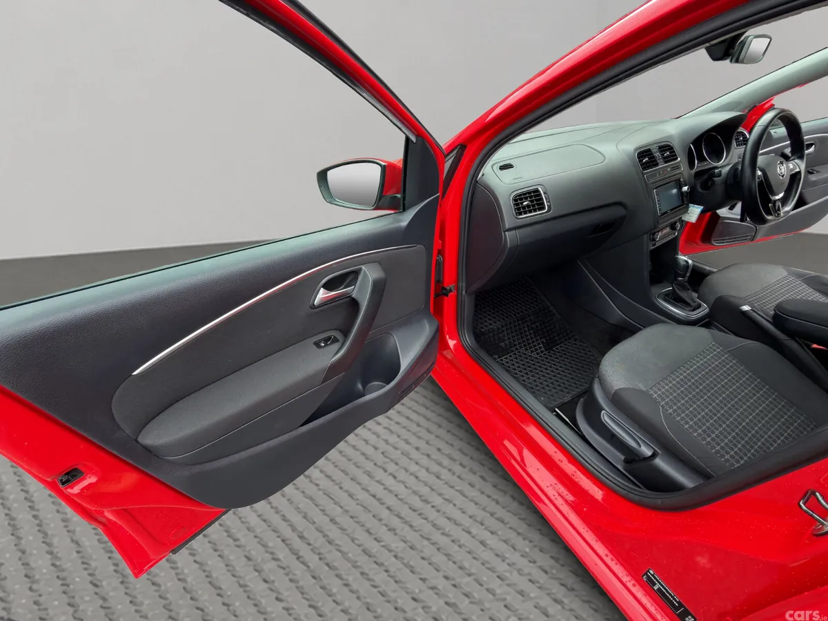 Volkswagen Polo Hatchback, Petrol, 2014, Red