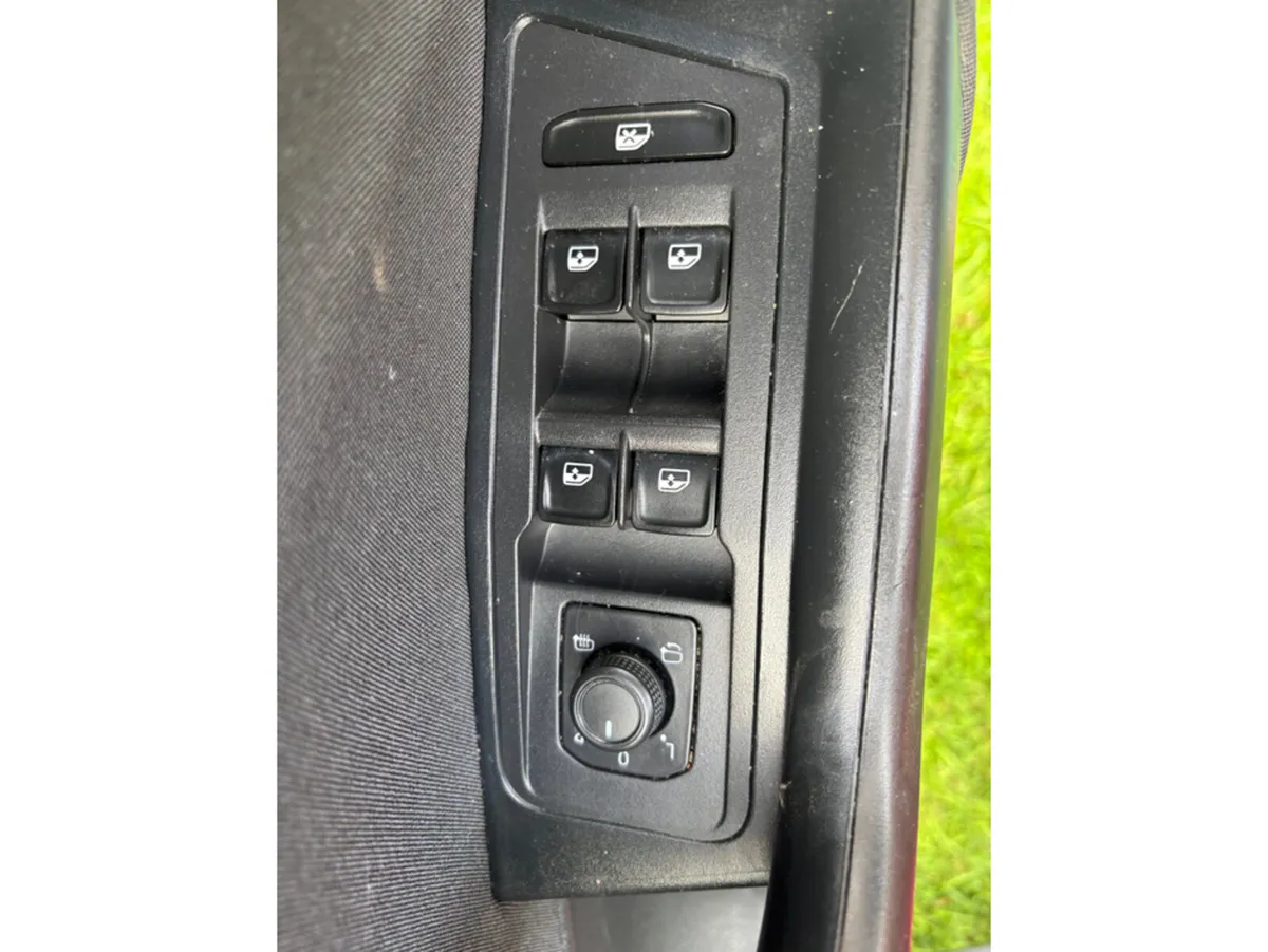 Volkswagen T-Roc Estate, Petrol, 2022, Red