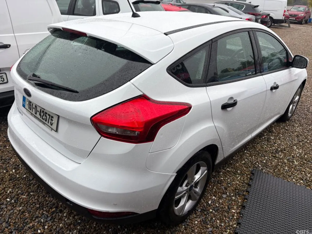 Ford Focus Hatchback, Petrol, 2015, White