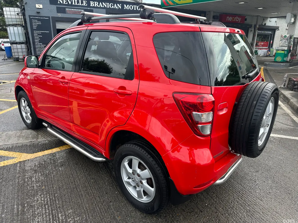 Daihatsu Terios SUV, Petrol, 2007, Red