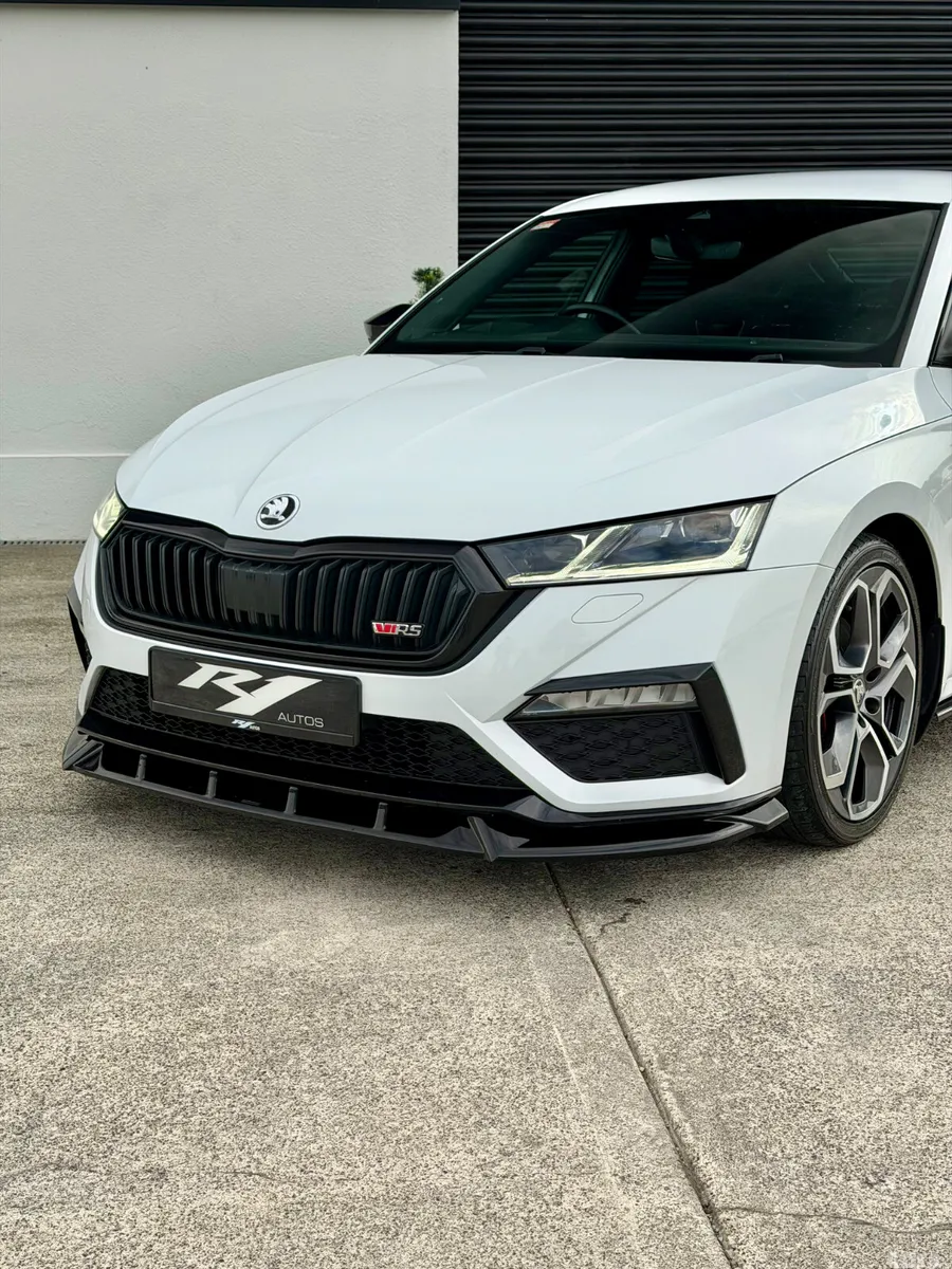 Skoda Octavia Saloon, Diesel, 2022, White