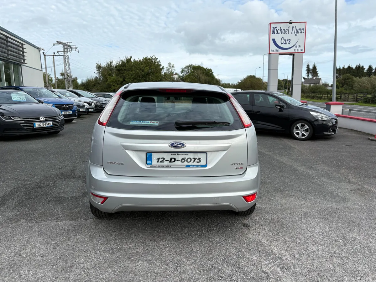Ford Focus Hatchback, Diesel, 2012, Silver