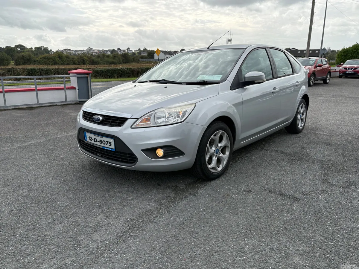 Ford Focus Hatchback, Diesel, 2012, Silver
