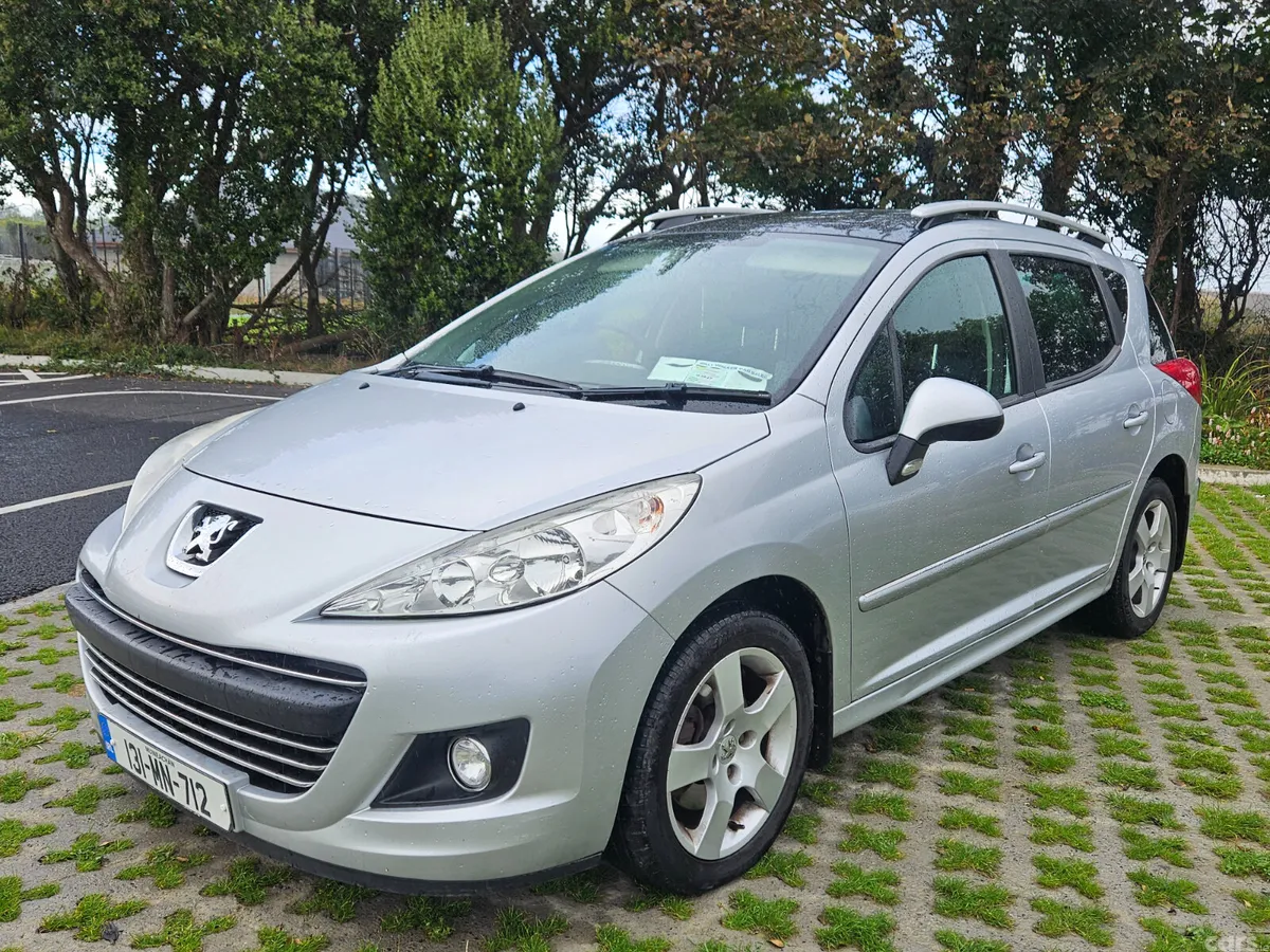 Peugeot 207 Estate, Diesel, 2013, Silver