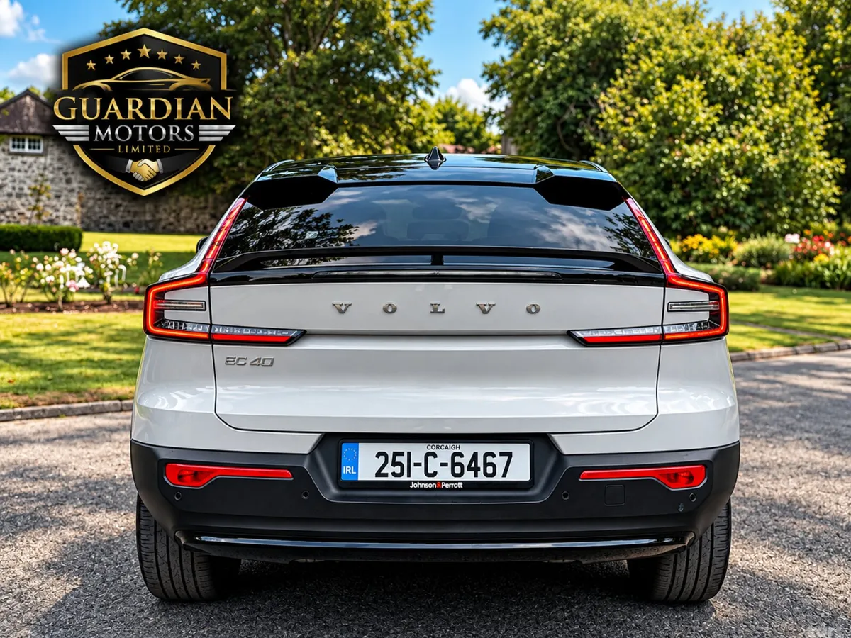 Volvo EC40 Coupe, Electric, 2025, Grey