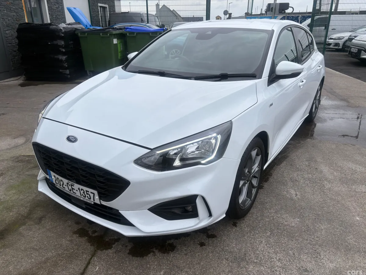 Ford Focus Hatchback, Diesel, 2020, White
