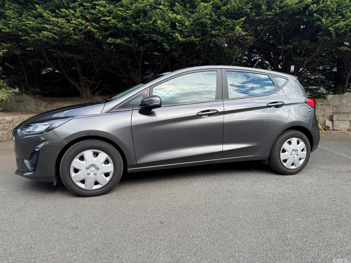 Ford Fiesta Hatchback, Petrol, 2022, Grey