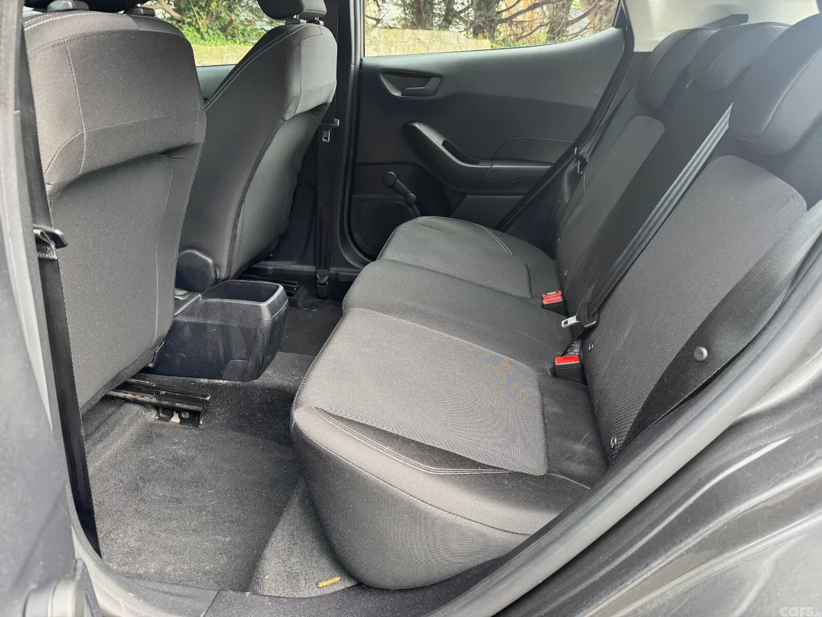 Ford Fiesta Hatchback, Petrol, 2022, Grey
