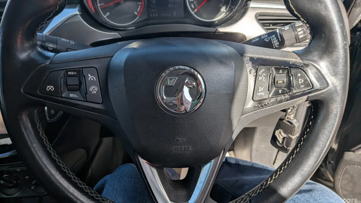 Opel Corsa Hatchback, Petrol, 2015, Black
