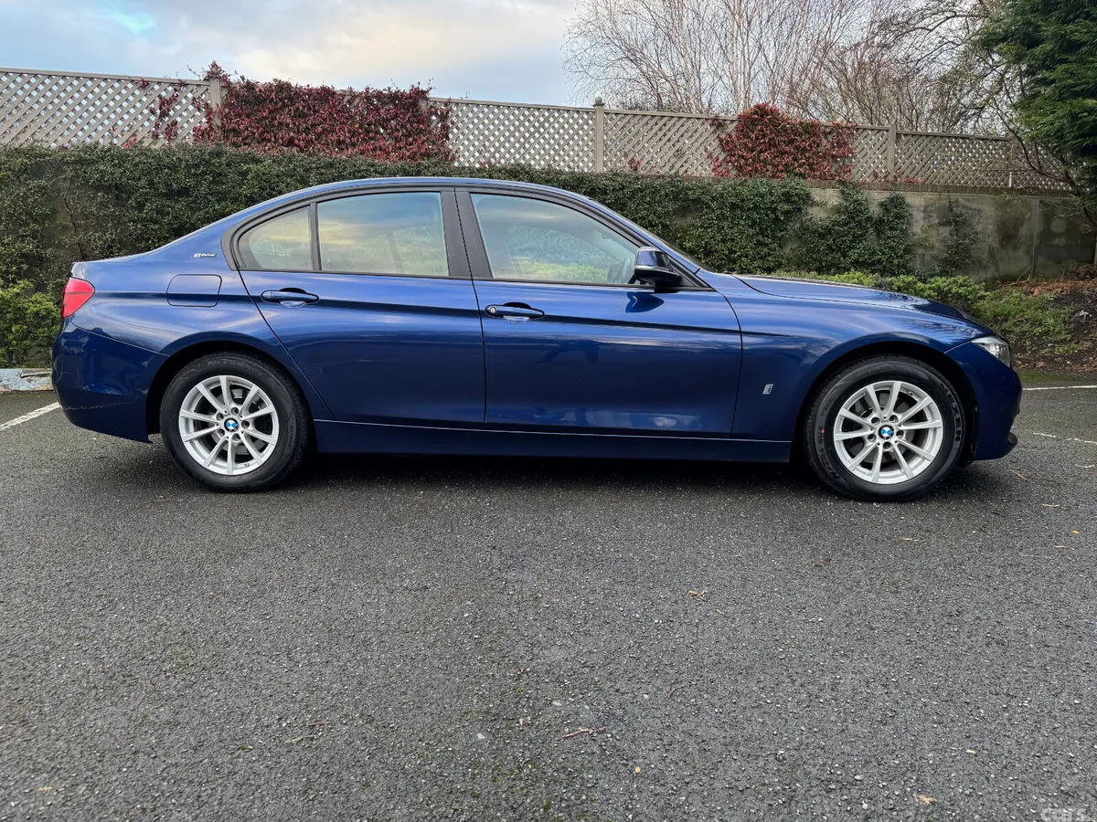 BMW 3-Series Saloon, Petrol Plug-in Hybrid, 2017, Blue
