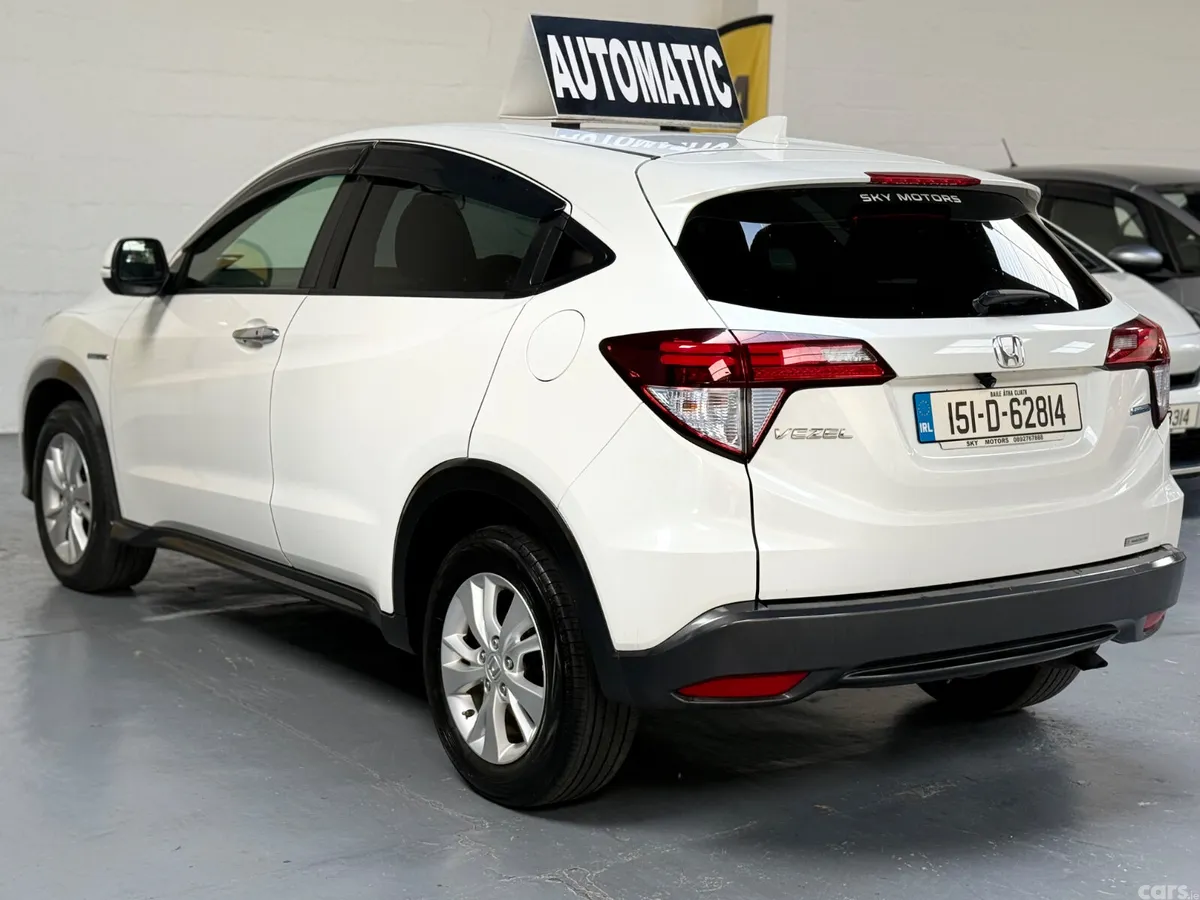 Honda Vezel Estate, Petrol Hybrid, 2015, White