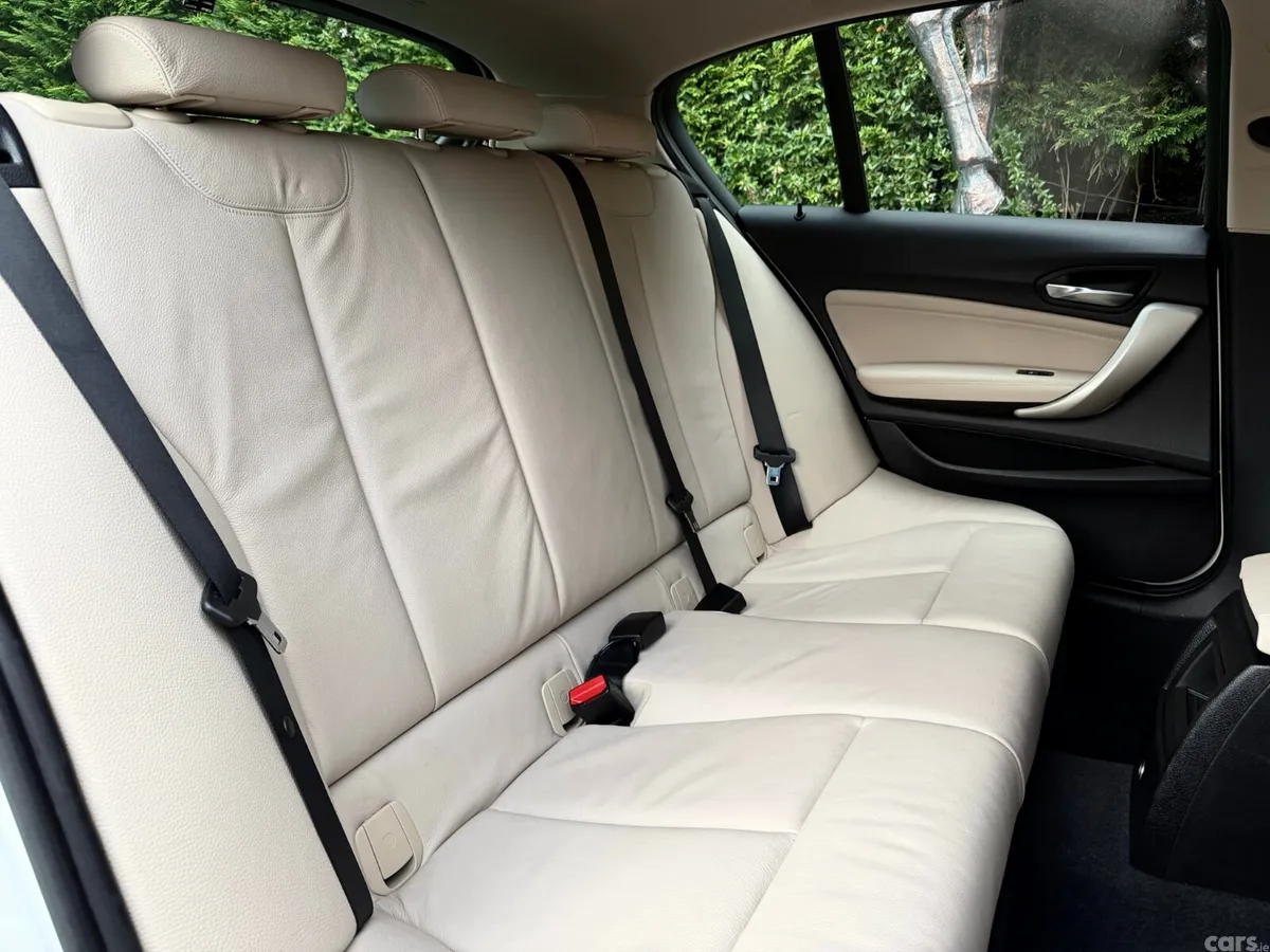 BMW 1-Series Hatchback, Diesel, 2015, White