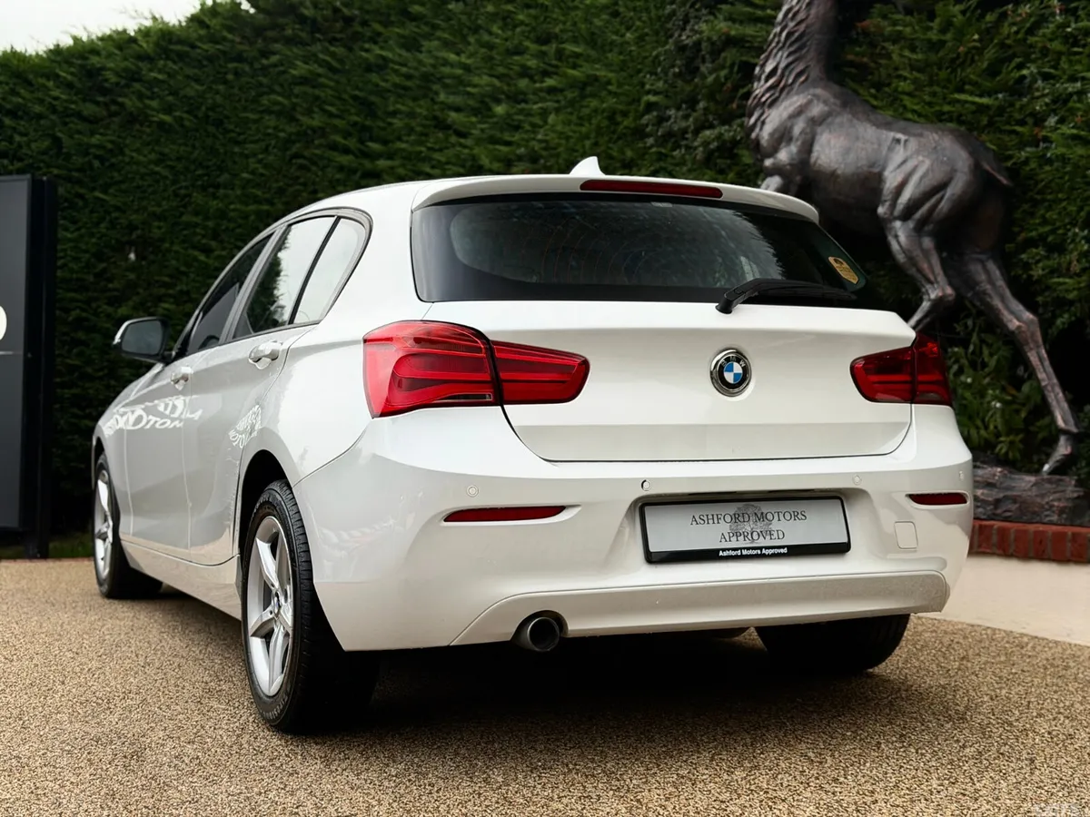 BMW 1-Series Hatchback, Diesel, 2015, White