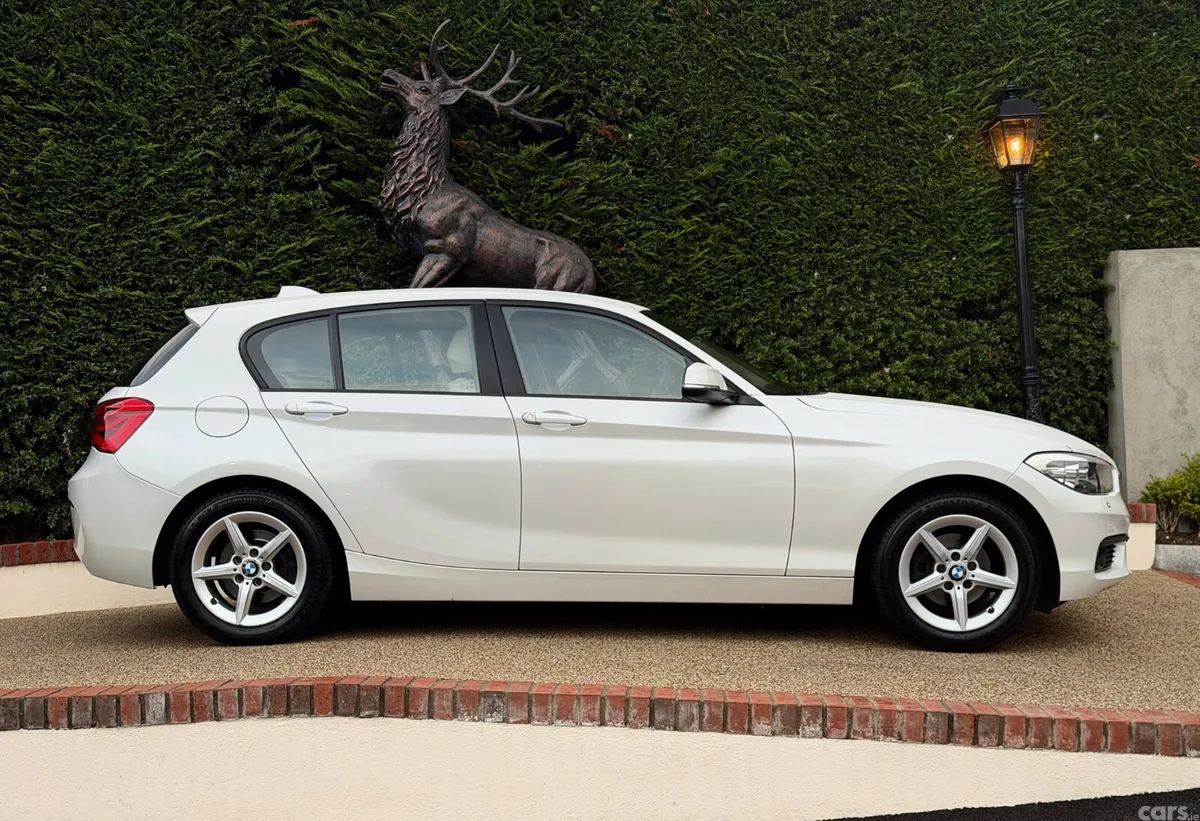 BMW 1-Series Hatchback, Diesel, 2015, White